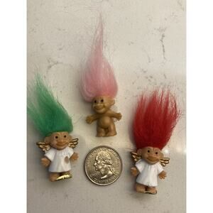 Russ 1" Troll Dolls Angel Wings Set Of 2 + Extra Christmas Miniatures